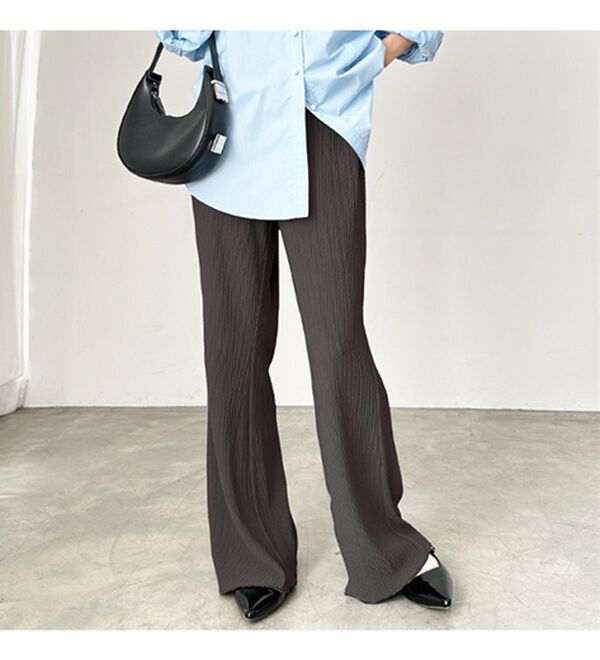 GeeRA（ジーラ）の「セルフカット美脚魅せセミフレアパンツ（フルレングスパンツ）」｜詳細画像