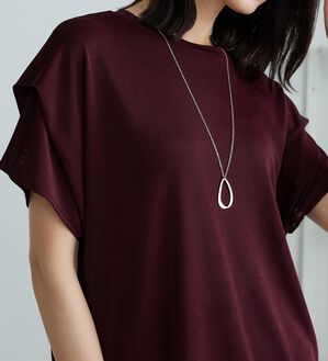 BELLUNA（ベルーナ）の「【2点セット】ネックレス付シャイニーかのこプルオーバー（カットソー）」｜詳細画像