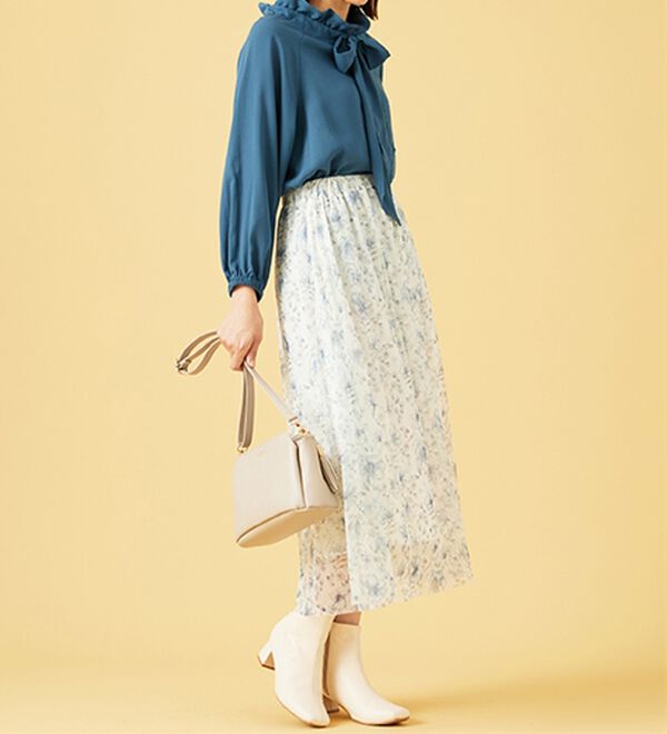 BELLUNA（ベルーナ）の「チュール素材上品プリントフレアースカート（ロングスカート）」｜詳細画像