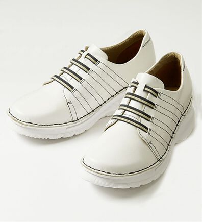 ルフラン（ルフラン）の「ｔｏ　ｂｅ　ｃｏｎｔｉｎｕｅｄ　４Ｅ山羊革ステッチデザイン甲ゴムシューズ（スニーカー）」