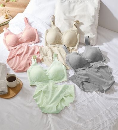 LAVIENNE（ラヴィエンヌ）の「ナチュラルレースのＳｕ－ｐｉｔａ（スーピタ）ブラ・ショーツ（別売）（ブラジャー）」