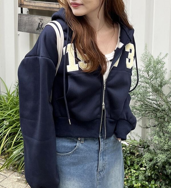 GeeRA（ジーラ）の「ロゴスウェットパーカー（パーカー）」｜詳細画像