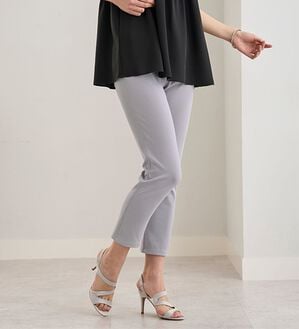 BELLUNA（ベルーナ）の「【再入荷】美ストレッチ素材アンクル丈レギンスパンツ（クロップドパンツ）」｜パープルグレー