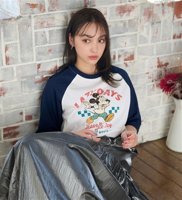 BELLUNA（ベルーナ）の「＜Ｄｉｓｎｅｙ＞【ミッキー】プリント７分丈ラグランＴシャツ（カットソー）」｜詳細画像