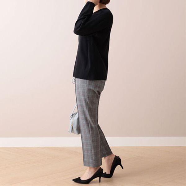 BELLUNA（ベルーナ）の「センターシームニットプルオーバー（ニット・セーター）」｜詳細画像