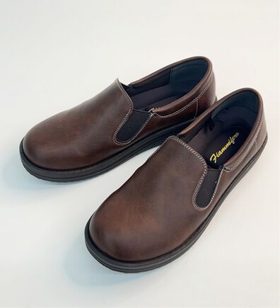 BELLUNA（ベルーナ）の「コロンと可愛い幅広サイドゴアスリッポン（スリッポン）」