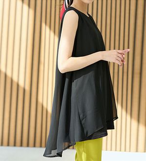 RANAN（ラナン）の「ひんやり！ノースリーブ異素材使いフレアーチュニック（チュニック）」｜ブラック