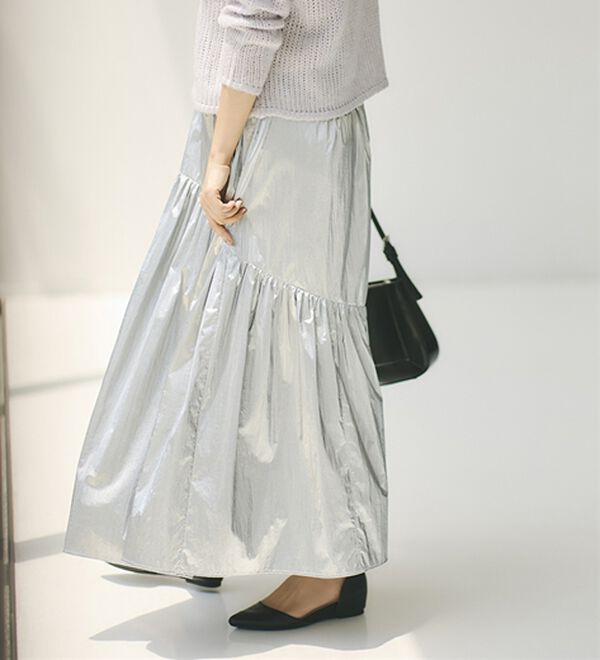 RANAN（ラナン）の「メタリックラウンドティアードスカート（ロングスカート）」｜シルバー