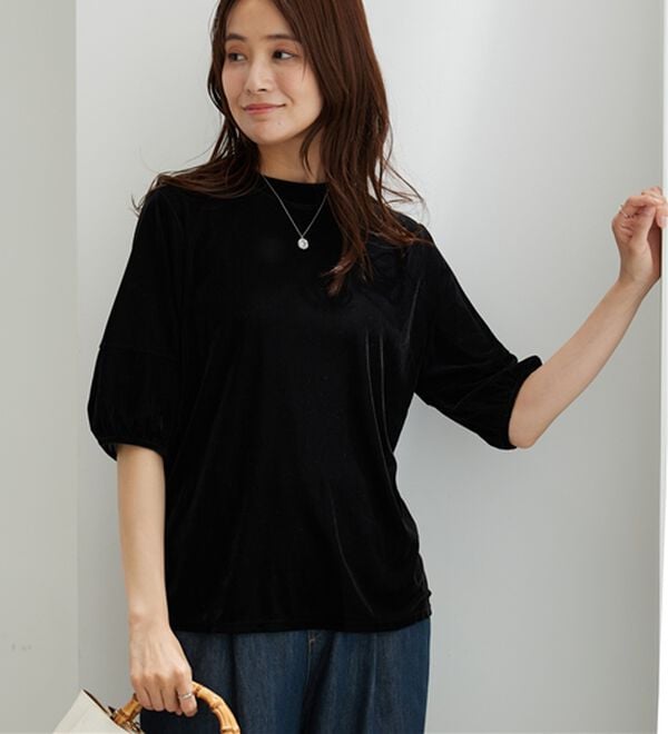 BELLUNA（ベルーナ）の「ベロア素材ふんわり袖プルオーバー（カットソー）」｜黒