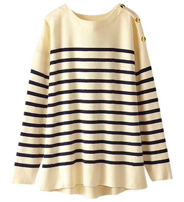 BELLUNA（ベルーナ）の「肩ボタン使いボーダーニットプルオーバー（ニット・セーター）」｜オフ白／ネイビー