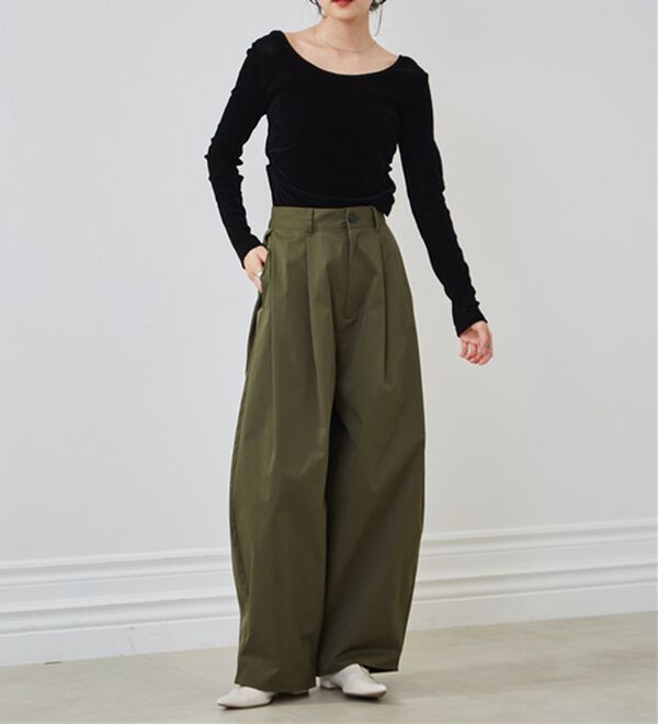 RANAN（ラナン）の「カーブシルエットサイドタックパンツ（フルレングスパンツ）」｜詳細画像