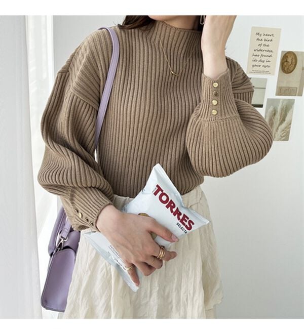 GeeRA（ジーラ）の「袖ボタンボトルネックリブニット（ニット・セーター）」｜詳細画像