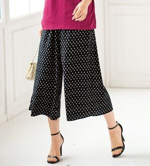 BELLUNA（ベルーナ）の「レーヨンポケット付ガウチョパンツ（ワイドパンツ・ガウチョ）」｜黒系小紋柄