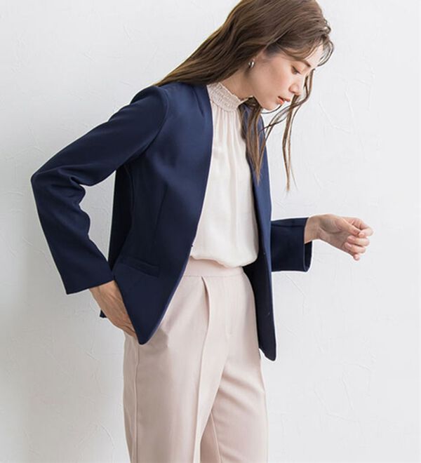 Pierrot（ピエロ）の「厚手ジョーゼット素材ノーカラージャケット（ノーカラージャケット）」｜詳細画像