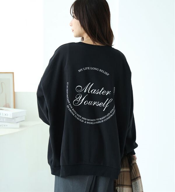 A HAPPY MARILYN（アハッピーマリリン）の「【Ｌ～８Ｌ】【ハピぽか裏起毛】２デザインから選べるロゴトレーナー 毛玉になりにくい（トレーナー・スウェット）」｜詳細画像