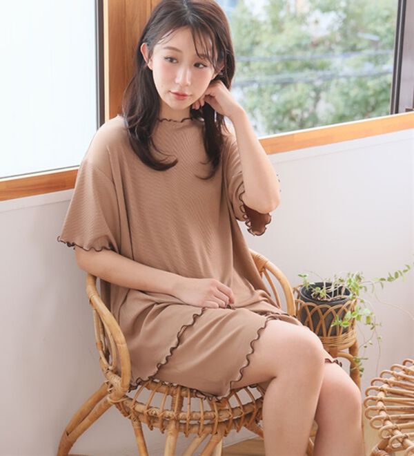 A HAPPY MARILYN（アハッピーマリリン）の「【Ｌ～８Ｌ】タイプが選べる！さらっとろルームウェアセット（パジャマ・ルームウェア）」｜詳細画像