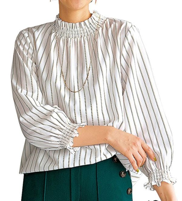 BELLUNA（ベルーナ）の「衿＆袖シャーリング使いブラウス（ブラウス）」｜オフ白系ストライプ
