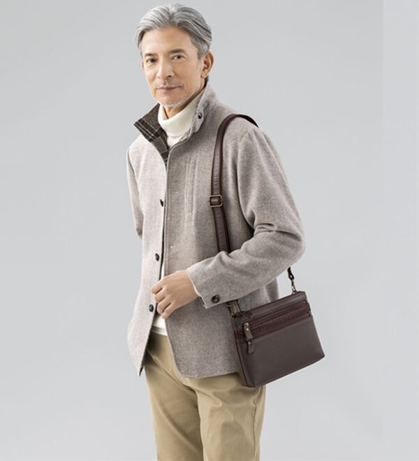 「縁起の良い瓢箪柄印伝と姫路レザーの２ＷＡＹショルダー（メンズショルダーバッグ）」｜詳細画像