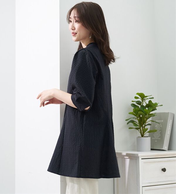 BELLUNA（ベルーナ）の「着痩せ！サッカー素材切替ブラウス（ブラウス）」｜詳細画像