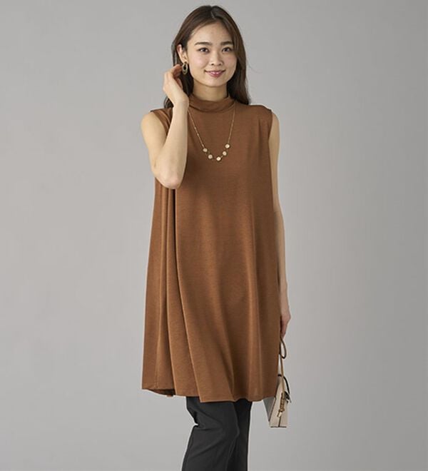 BELLUNA（ベルーナ）の「＜クールスラブ＞ハイネックフレアーチュニック（チュニック）」｜詳細画像