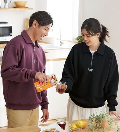 「＜リーボック＞ジップアップデザイントレーナー（メンズトレーナー）」