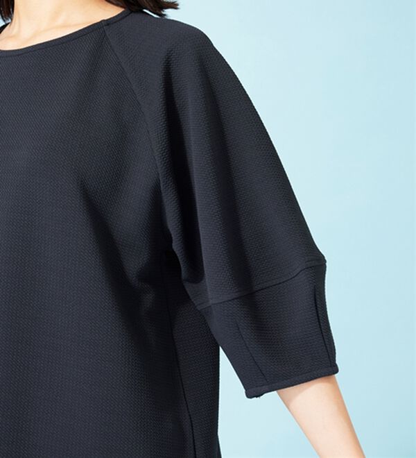 BELLUNA（ベルーナ）の「ポコポコ素材ランタンスリーブプルオーバー（カットソー）」｜詳細画像