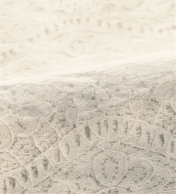 BELLUNA（ベルーナ）の「上品レース使いシアーブルゾン（ブルゾン）」｜詳細画像