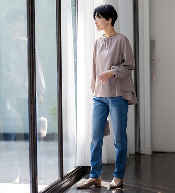 BELLUNA（ベルーナ）の「【再入荷】ボリューム袖美人顔バックフレアーＴブラウス（ブラウス）」｜詳細画像