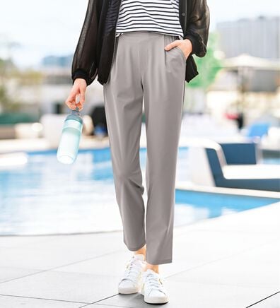 BELLUNA（ベルーナ）の「シャリのび！速乾テーパードパンツ（テーパードパンツ）」