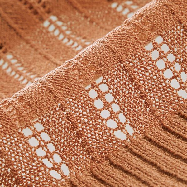 BELLUNA（ベルーナ）の「透かし編み素材ポロ衿ニットプルオーバー（ニット・セーター）」｜詳細画像