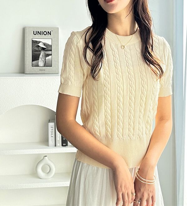 GeeRA（ジーラ）の「ケーブル編みニットトップス（ニット・セーター）」｜詳細画像