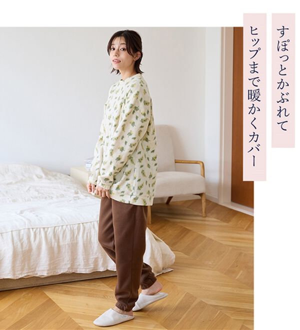 LAVIENNE（ラヴィエンヌ）の「ソフトでかるぽかフリースクルーネックパジャマ（パジャマ・ルームウェア）」｜詳細画像