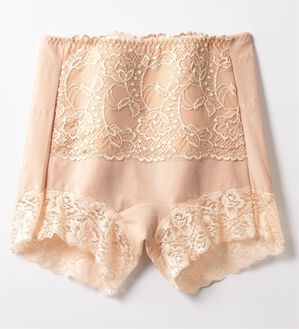LAVIENNE（ラヴィエンヌ）の「綿９５％骨盤シェイプの素敵ショーツ（ショーツ）」｜ベージュ