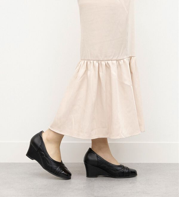 BELLUNA（ベルーナ）の「４Ｅエレガンス切替パンプス（パンプス）」｜詳細画像
