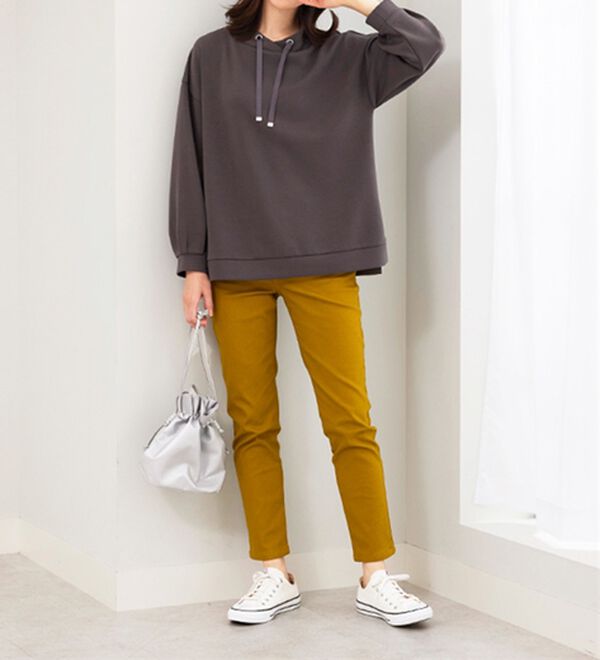 BELLUNA（ベルーナ）の「上品見えとろみワイドネックプルオーバー（カットソー）」｜詳細画像