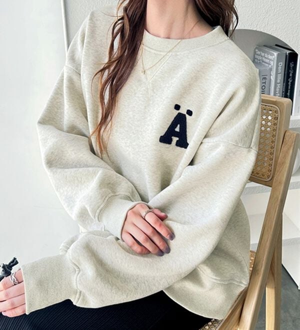 GeeRA（ジーラ）の「サガラ刺繍裏起毛スウェット（トレーナー・スウェット）」｜詳細画像