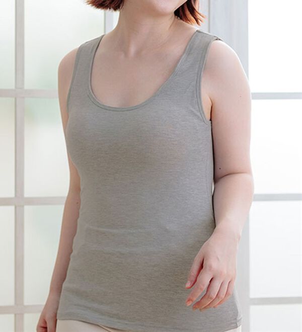 LAVIENNE（ラヴィエンヌ）の「【吸汗速乾】４０代からの綿混快適カップ付タンクトップ（ブラトップ・カップ付きインナー）」｜詳細画像