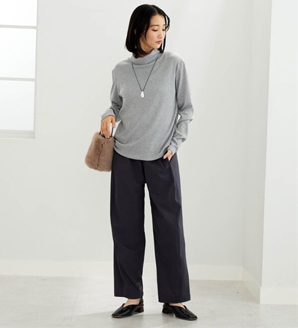 BELLUNA（ベルーナ）の「まるでニット！サラッと軽いリブハイネックプルオーバー（カットソー）」｜詳細画像