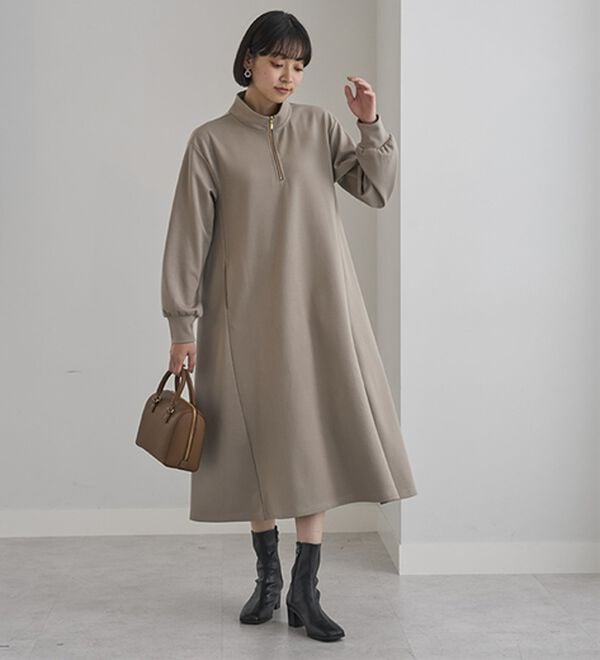 BELLUNA（ベルーナ）の「ポケット付ハーフジップフレアーワンピース（カットソーワンピース）」｜詳細画像