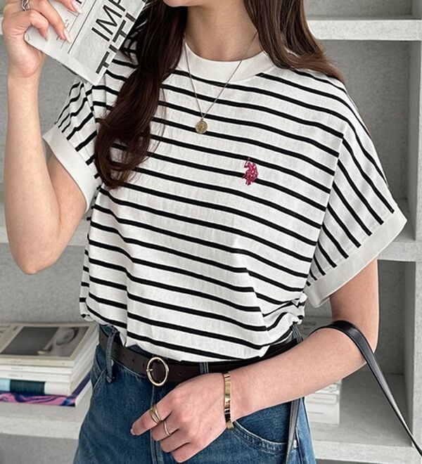 GeeRA（ジーラ）の「【新色追加】【ＵＳ．ＰＯＬＯ．ＡＳＳＮ】綿100％フレンチスリーブＴシャツ（Tシャツ）」｜白系ボーダー