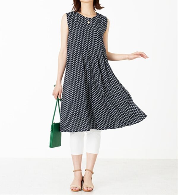 BELLUNA（ベルーナ）の「レーヨン素材ノースリーブワンピース（その他ワンピース）」｜詳細画像