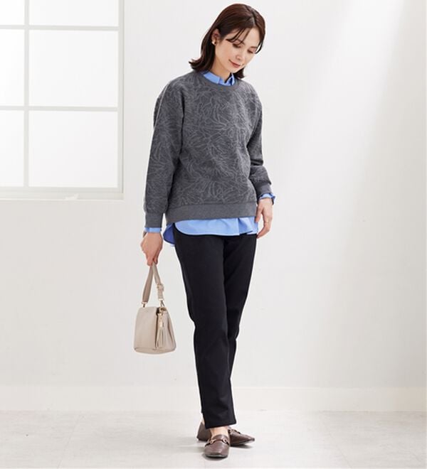 BELLUNA（ベルーナ）の「サラリ快適！蓄熱綿サテンストレッチカラーパンツ（フルレングスパンツ）」｜詳細画像