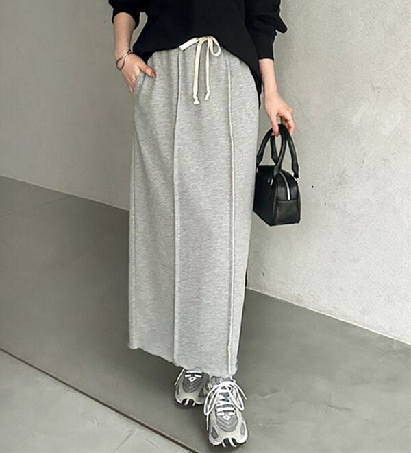 GeeRA（ジーラ）の「すっきり見え！フロントラインスウェットナロースカート（ロングスカート）」｜詳細画像