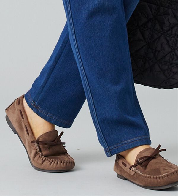 BELLUNA（ベルーナ）の「裏ベロアストレッチ素材レギンスパンツ（フルレングスパンツ）」｜詳細画像