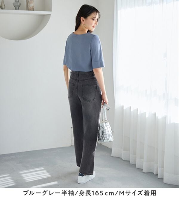 alotta（アロッタ）の「【８分袖新登場！】柔らか綿混素材パール調ボタンＴシャツ（カットソー）」｜詳細画像