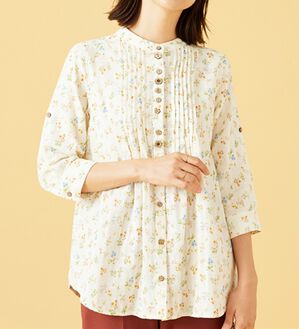 BELLUNA（ベルーナ）の「ダブルガーゼ素材多ボタンオーバーブラウス（ブラウス）」｜アイボリー系花柄