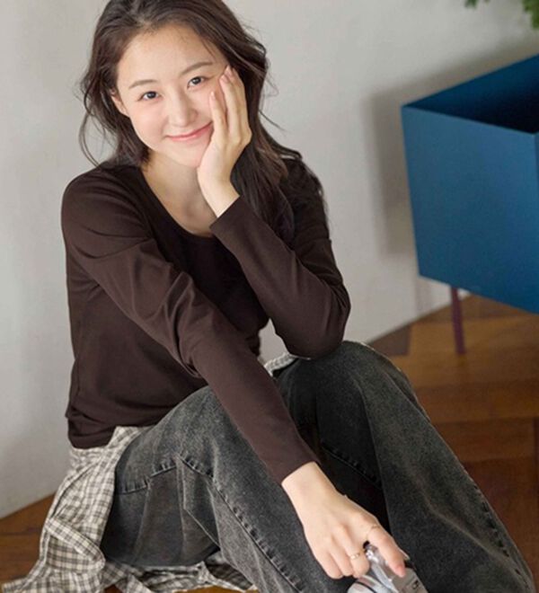 CHAN ME（チャンミ）の「ラウンドネックＴシャツ（Tシャツ）」｜詳細画像