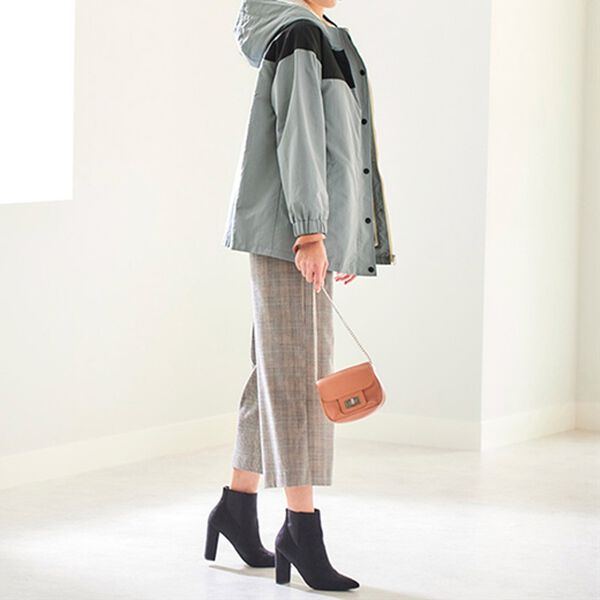 BELLUNA（ベルーナ）の「ボアベスト付配色ブルゾン（ハーフコート）」｜詳細画像