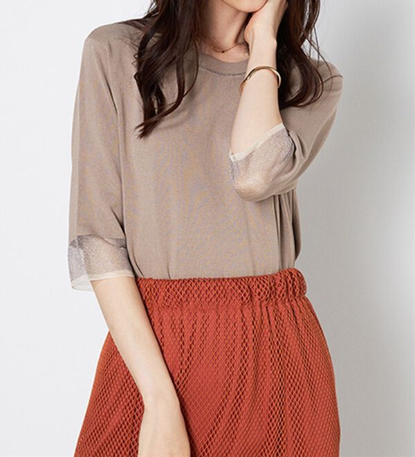 BELLUNA（ベルーナ）の「袖シアーラメ入りニットプルオーバー（ニット・セーター）」｜モカ