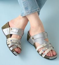 BELLUNA（ベルーナ）の「【３Ｅ／４Ｅ選べる】フットベットウェッジサンダル（サンダル・ミュール）」